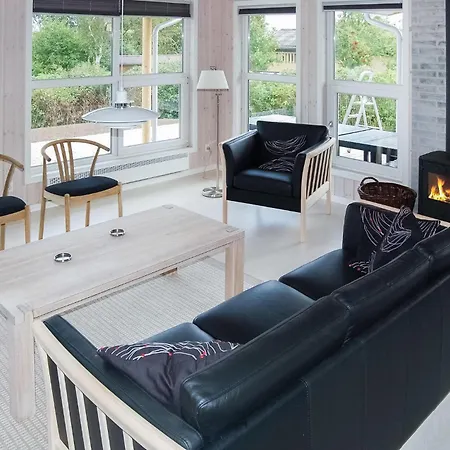 Holiday home Stunning In Augustenborg With Kitchen Asserballeskov
